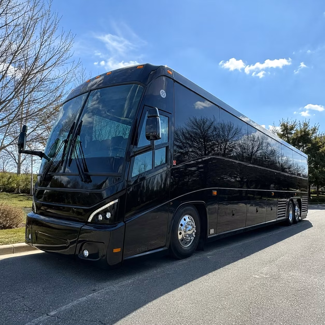 charter buses and party buses for lamar cardinals game days in beaumont