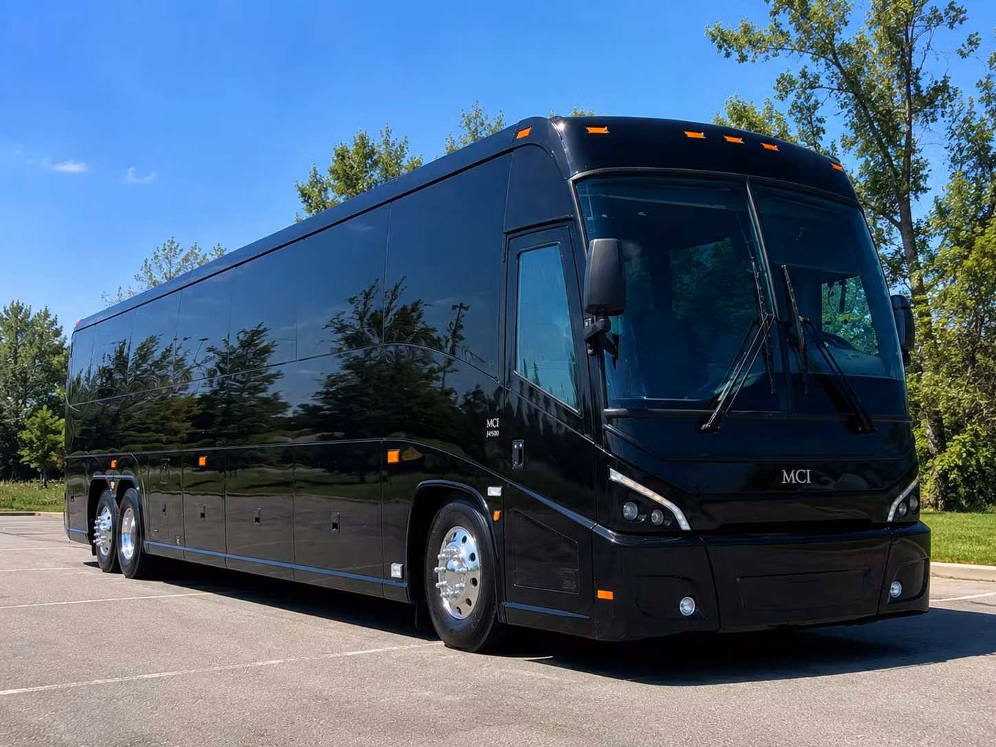 finding the right bus size for your beaumont prom group has never been easier
