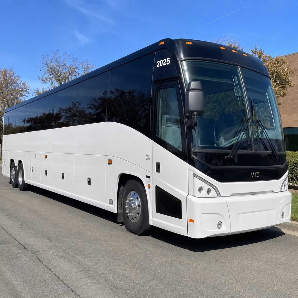 shuttle your team between beaumont hotels and the convention center without the headache